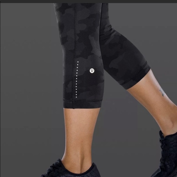 🚩SOLD🚩HP - Lululemon Athletica Swift Speed HR 21” Tights - NWT $118 retail - Picture 4 of 10